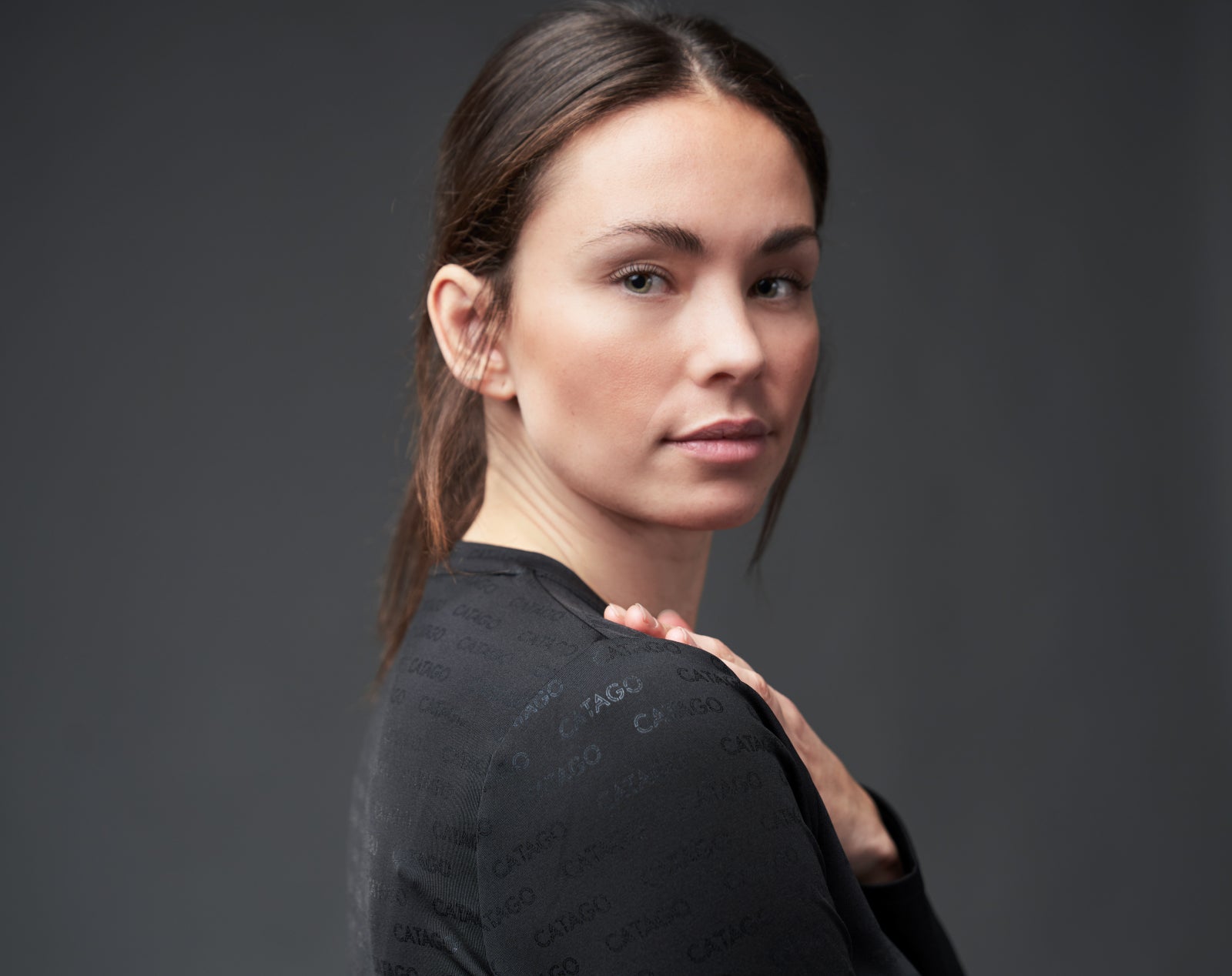 Amina logo LS T-shirt